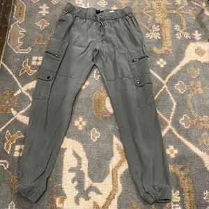 XS Banana Republic Green Cargo Joggers